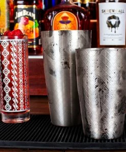 Best reviews of 🧨 Bars Stainless Steel - BarConic® 2 Piece Diamond Shaker Set - 18 & 28 Ounce ⭐ -Bars Sales Shop barConic diamond shaker set scene1 800x