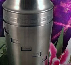 Hot Sale 🔥 Bars Four Piece Recipe Shaker ⌛ -Bars Sales Shop recipe cocktail shaker closeup 800x